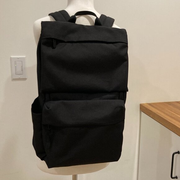 Everlane Renew Transit Backpack - Picture 1 of 9